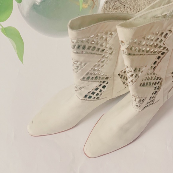 Vintage Italian Off-White Leather Cowboy Boots - Picture 4 of 4